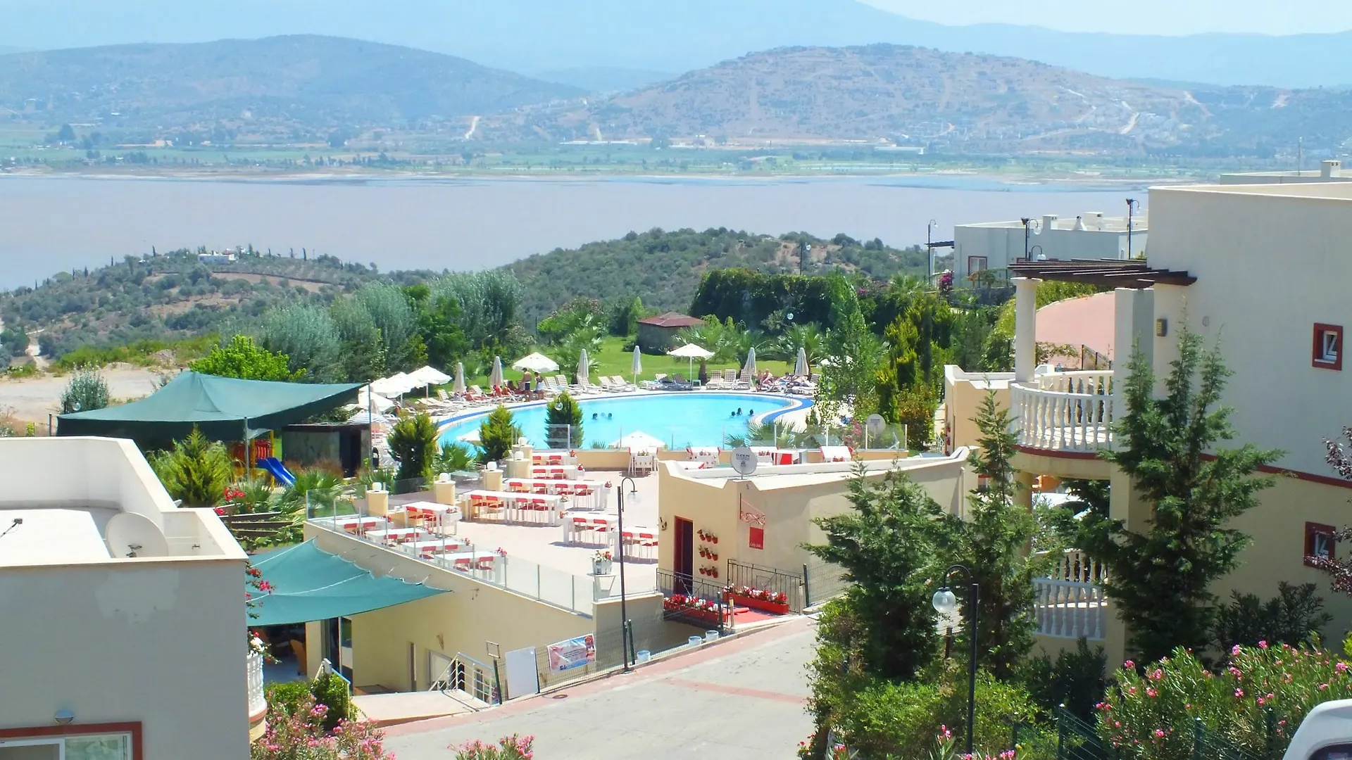 Apartament Lakeside Garden Bogazici Turcja